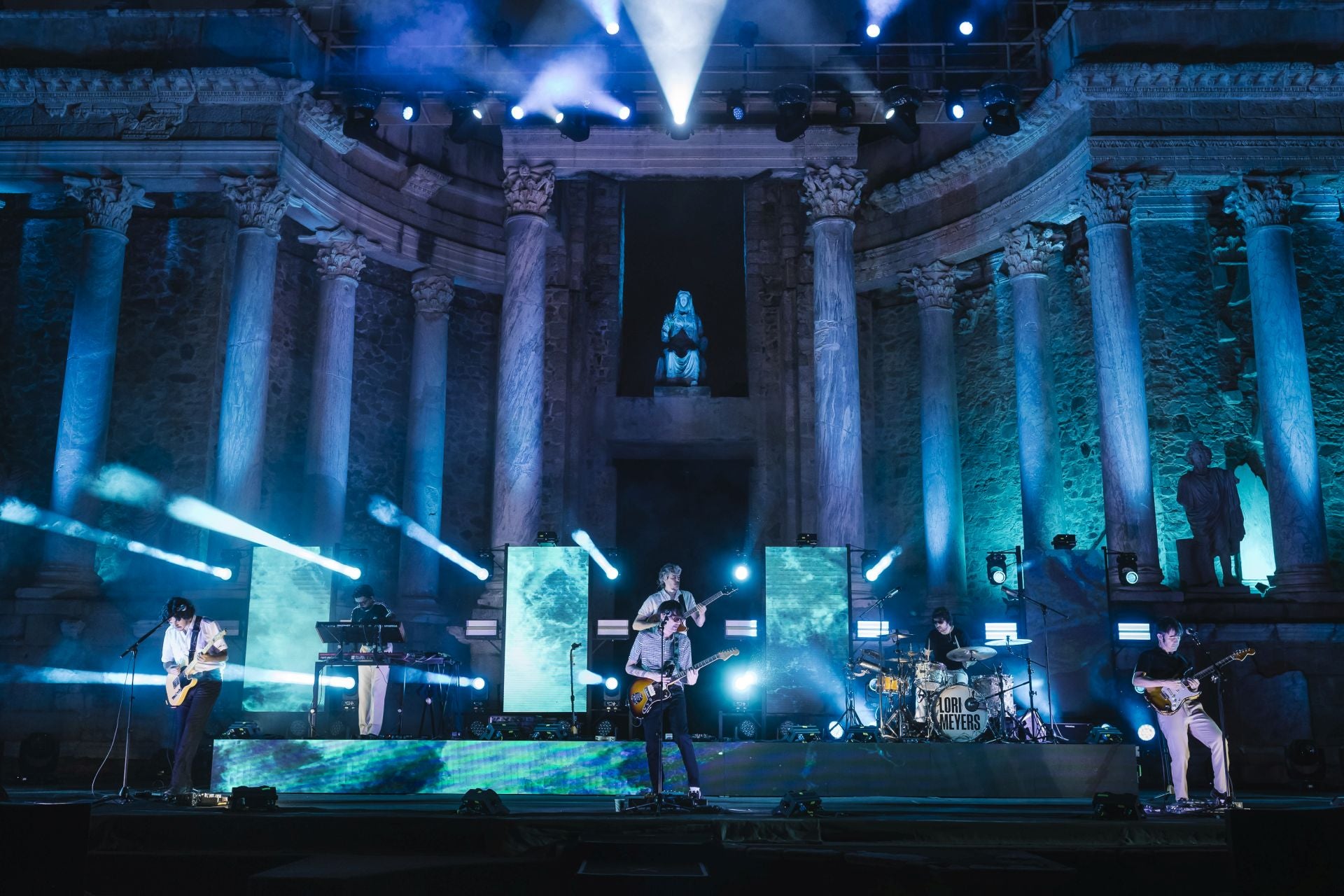 Fotos | Así ha sido el concierto de Lori Meyers en el Teatro Romano de Mérida